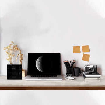 table clock alarm