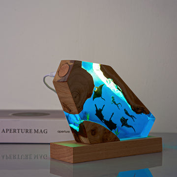 Shipwreck/Diver Resin Light Table Lamp